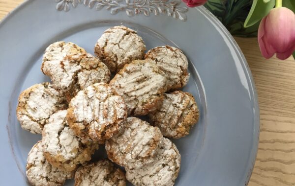 Chewy Fruit & Nut Ricciarelli Recipe