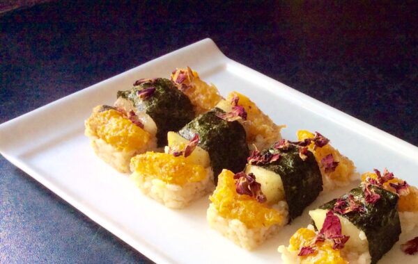 Fruity sushi with grilled Halloumi recipe
