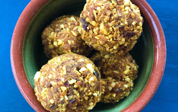 Cacao and Turmeric Energy Balls Recipe