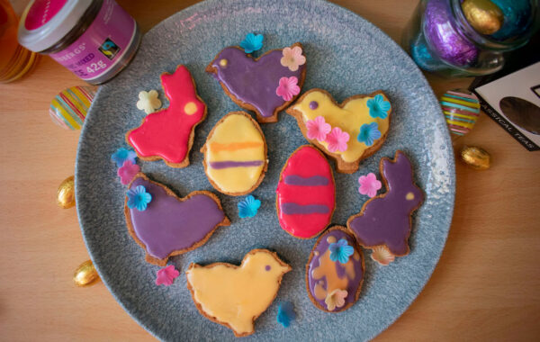 Easter Spiced and Iced Biscuits Recipe