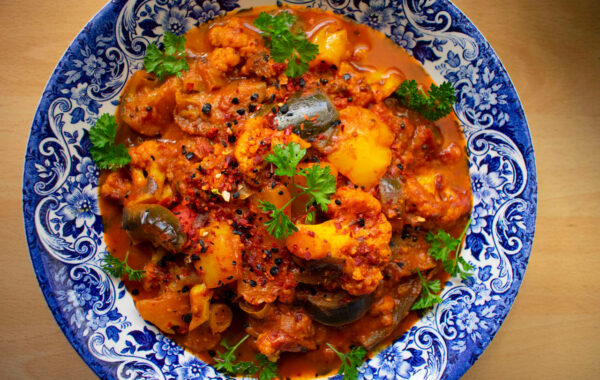 Aubergine & Cauliflower curry recipe