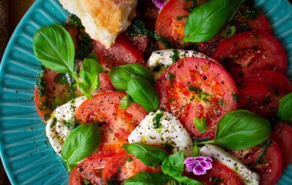 Insalata caprese (Caprese salad) Recipe