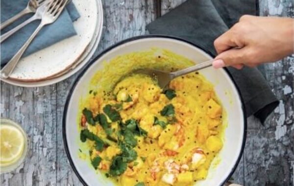 Yellow coconut curry recipe with tiger prawns