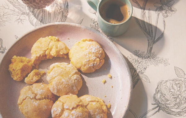Saffron Macaroons recipe