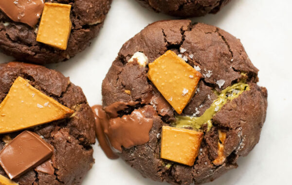 Tripe chocolate pistachio stuffed cookies