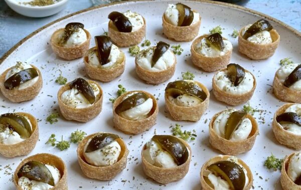 Feta & Yoghurt Spread, Pickled Fennel & Wild Fig Compote croustades recipe