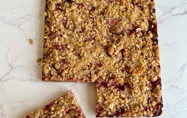 Strawberry, Cinnamon & Cardamom Streusel Bars recipe