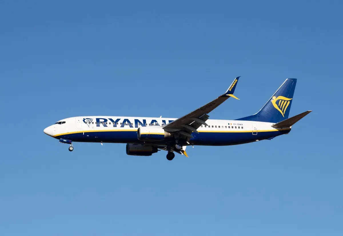 
            Ryanair not leaving south-west France airport, after all
        

The budget airline