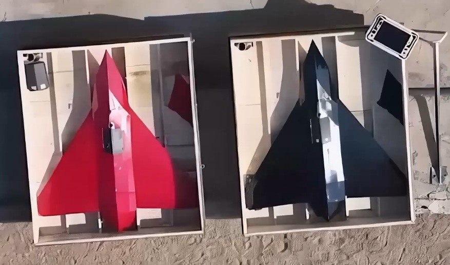 Iran unveils its fastest-ever stealth strike drone

Besides the sharing of Iran&rsquo;s unique