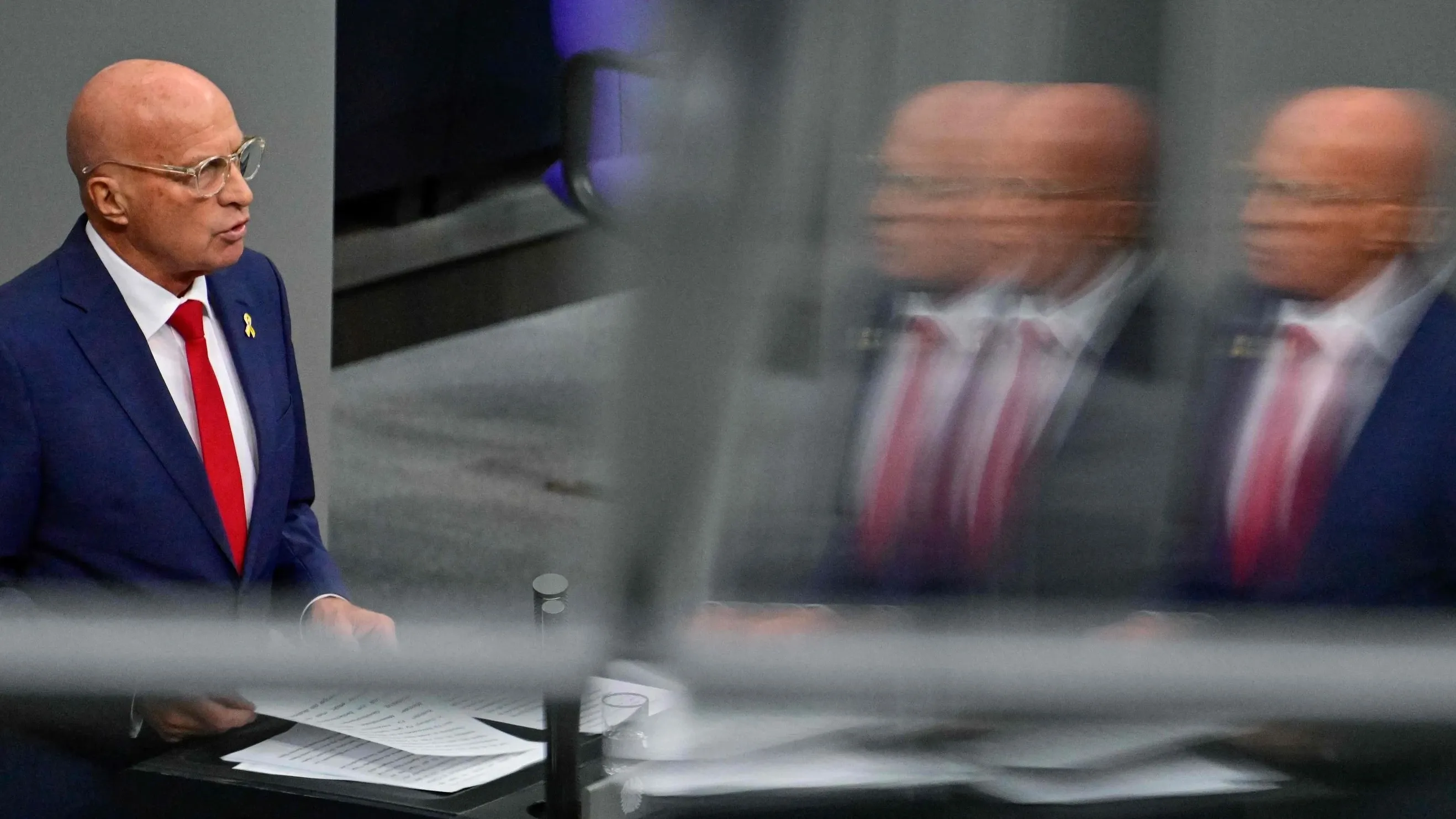 Streit in der AfD: Patriotismus, Wehrpflicht und Disneyland

Die AfD ist in den Umfragen stark.