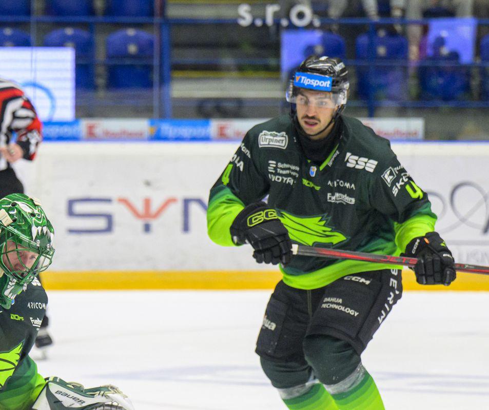 Za Kanadu si na Spenglerovom poh&aacute;ri zahraj&uacute; aj dvaja hr&aacute;či zo slovenskej