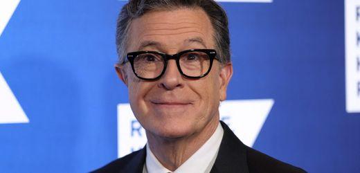 Donald Trump: US-Pr&auml;sident fordert CBS in post auf, Moderator Stephen Colbert