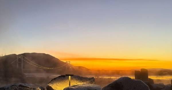 Float Beneath the Brightest Northern Lights in a Decade at Geothermal Sanctuary Laugar&aacute;s