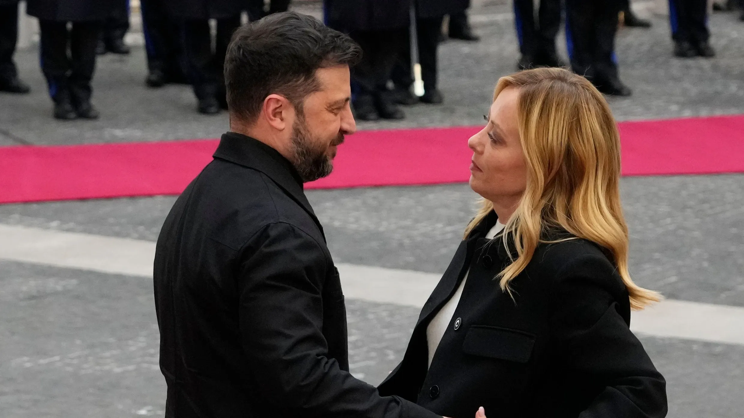 Reparationsdarlehen f&uuml;r Kiew: Drei Gegner und mindestens vier Wackelkandidaten

Ungarn, die