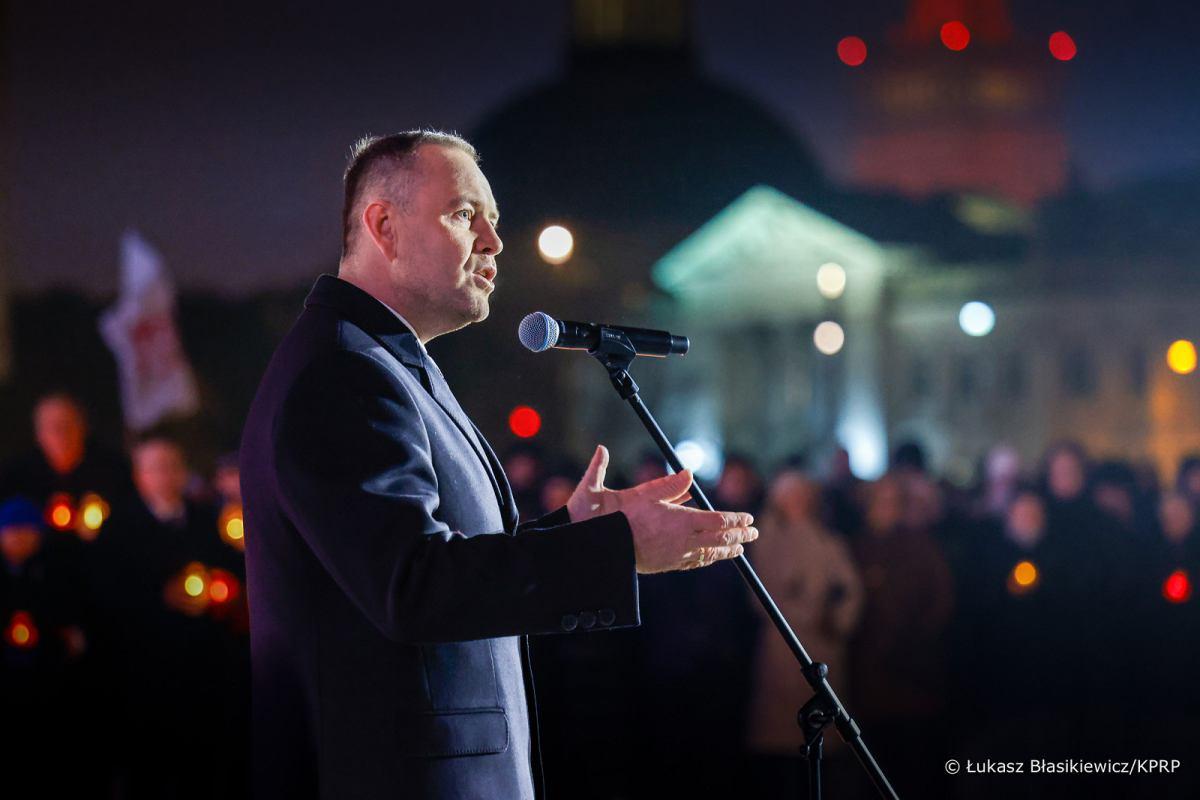 Miał m&oacute;wić o historii. Nawrocki nie wytrzymał. "Postkomuniści z marginalnym