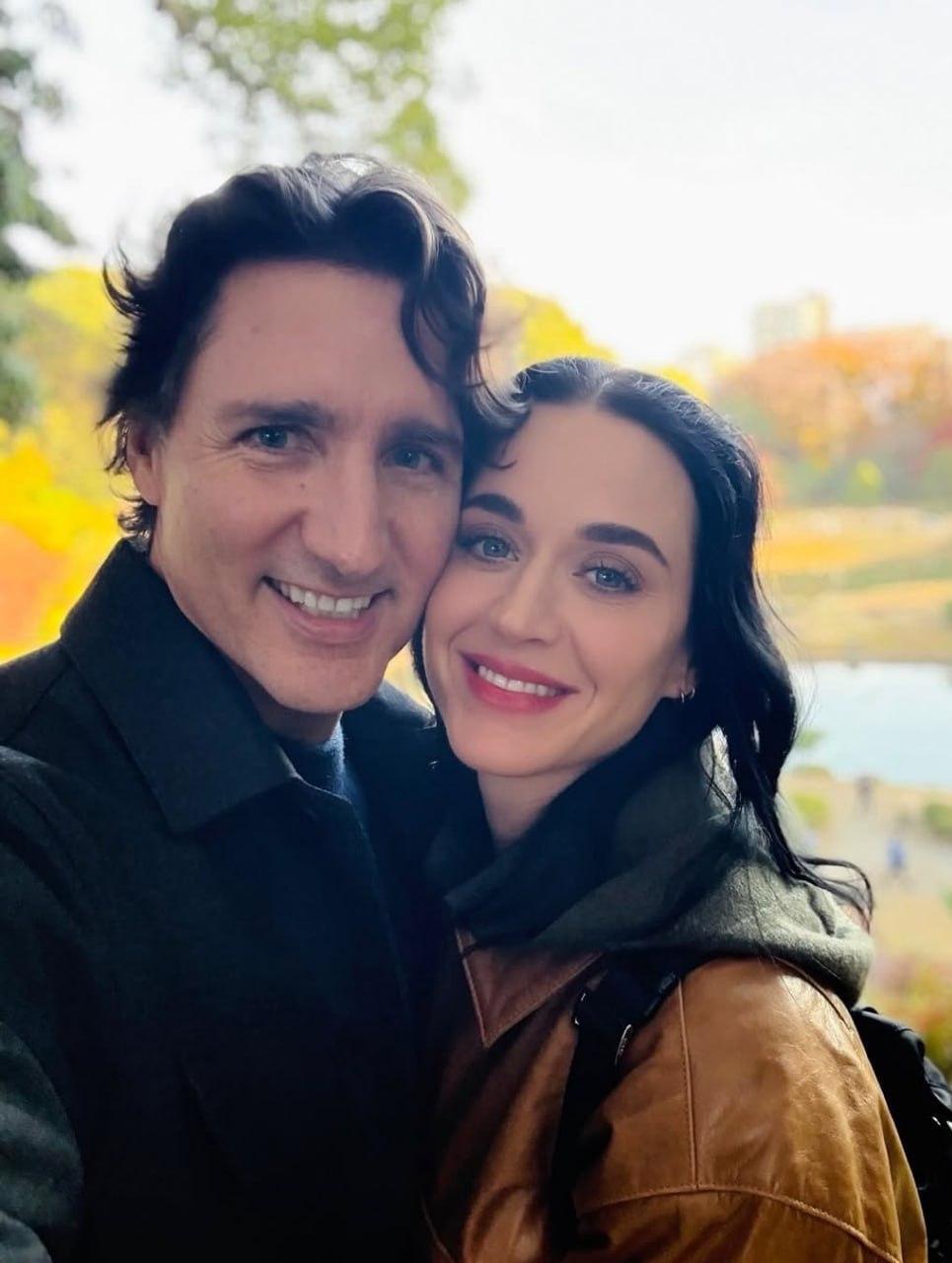 Katy Perry prv&yacute;kr&aacute;t zverejnila na soci&aacute;lnych sieťach fotografiu s Justinom