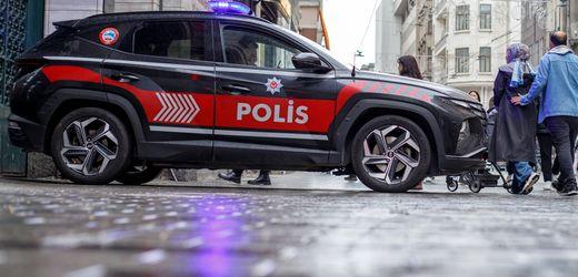 Istanbul: 115 Festnahmen - T&uuml;rkei verhindert offenbar Anschl&auml;ge auf Weihnachtsfeiern

Sie