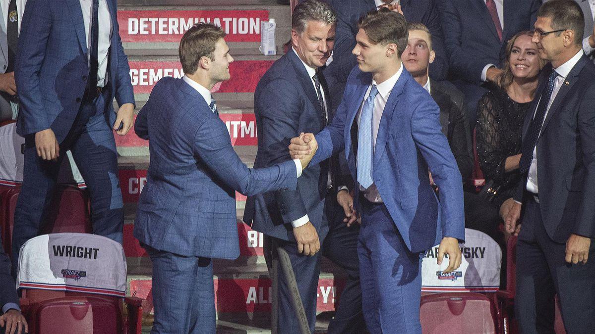 Draftov&yacute; s&uacute;boj Slafkovsk&yacute; vs. Wright nebol len o talente. Rozhodoval aj