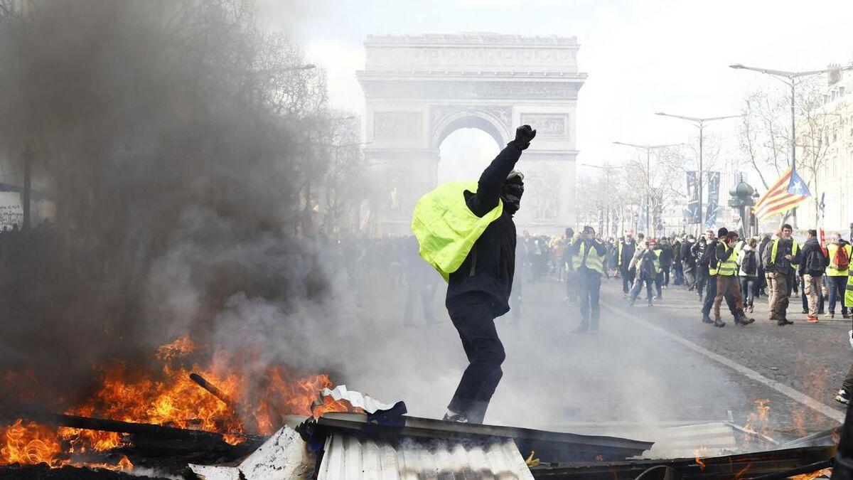 Gilets jaunes&nbsp;: la justice va examiner la responsabilit&eacute; du pr&eacute;fet Didier Lallement pour la mutilation d&rsquo;un manifestant