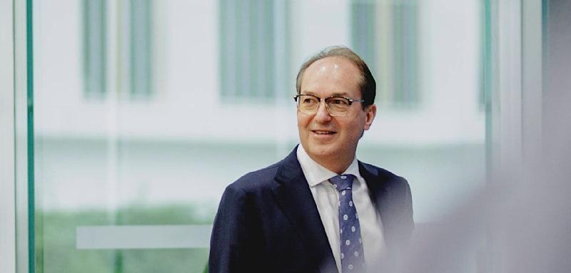 Dobrindt l&auml;sst 16.000 syrische Asylf&auml;lle pr&uuml;fen &ndash; R&uuml;ckkehrer m&uuml;ssen