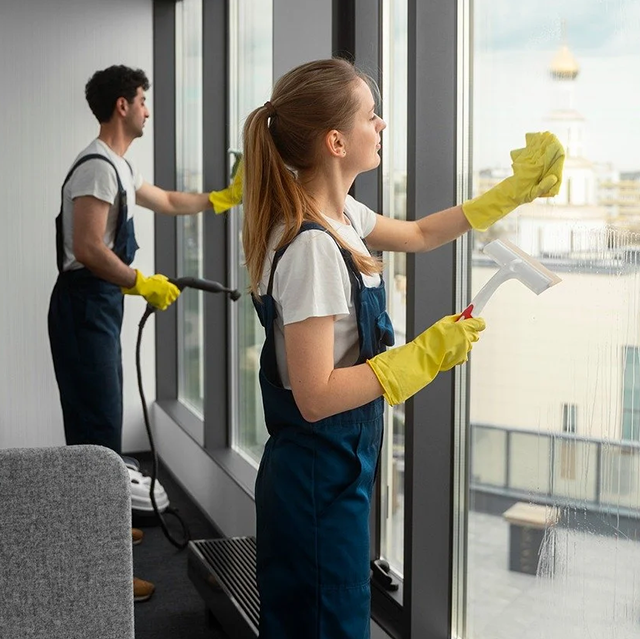 Upratovanie dom&aacute;cnost&iacute; a firiem