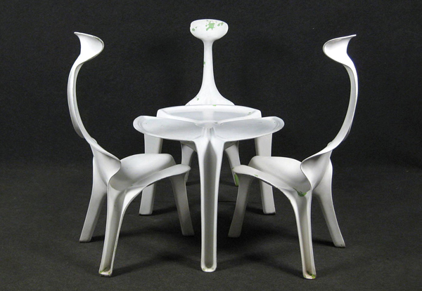 Le plastique libère l’imagination des designers des années 70 - Zoom