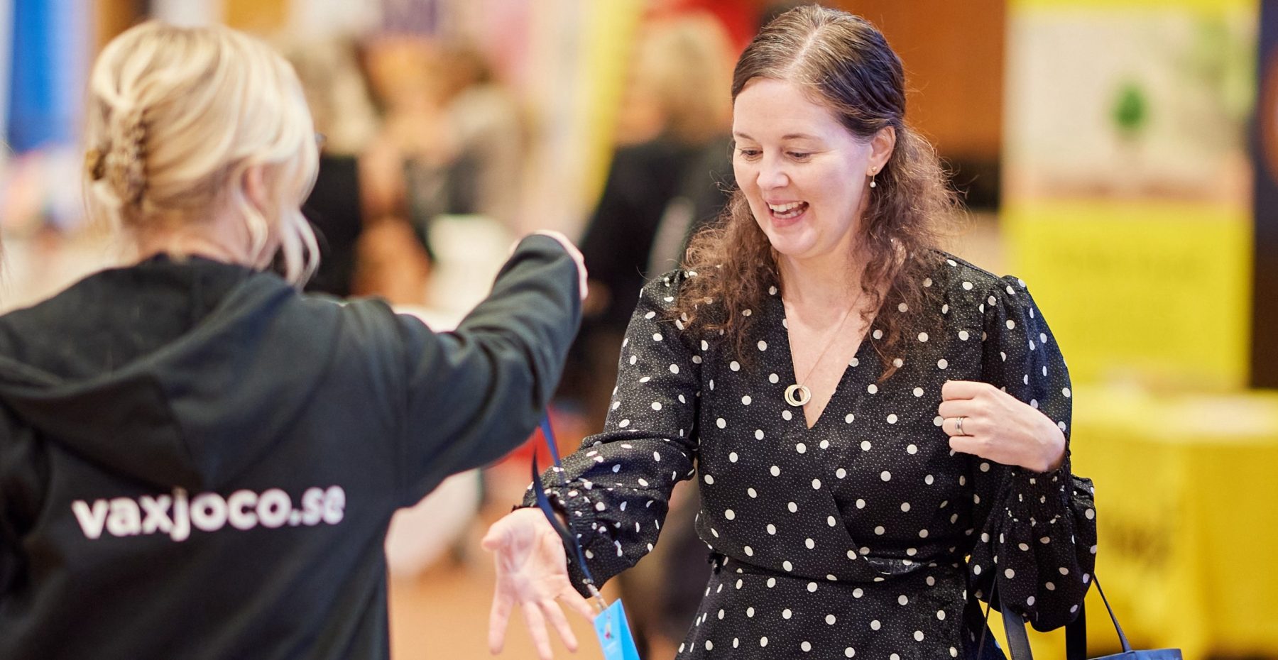 Ta världen till Växjö som lokal värd.