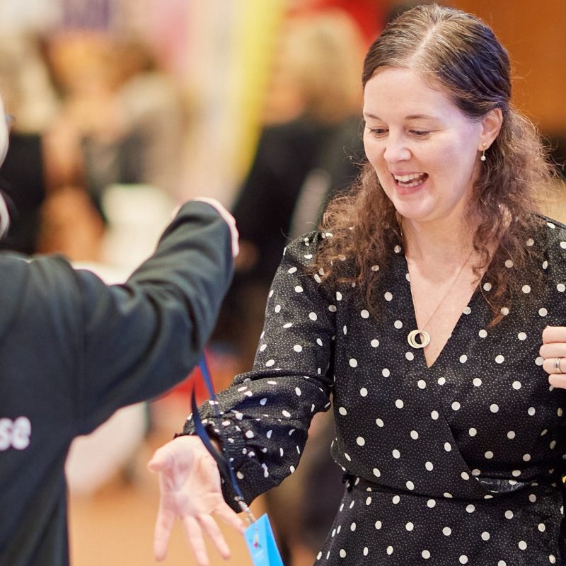 Ta världen till Växjö som lokal värd.