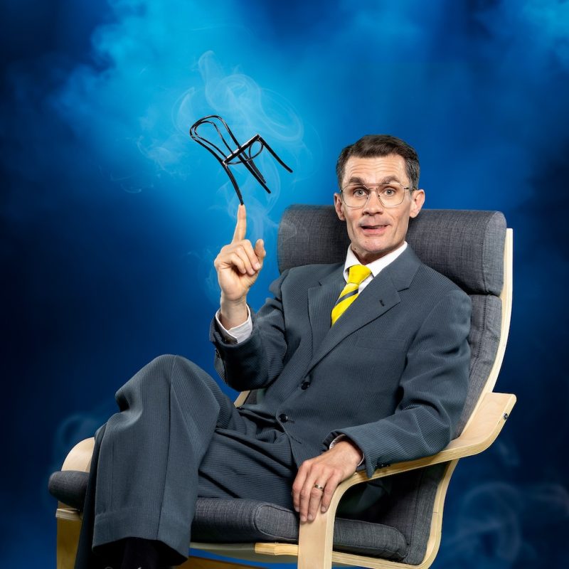 INGVAR! En musikalisk möbelsaga