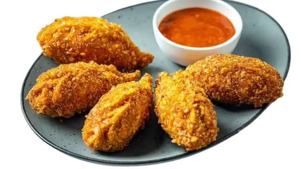 Veg Momos - Kurkure